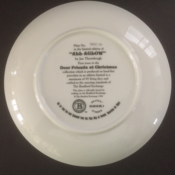 Bradford Exchange Limited Edition Plate "ALL AGLOW" in Deer Friends at Christmas - Picture 2 of 2